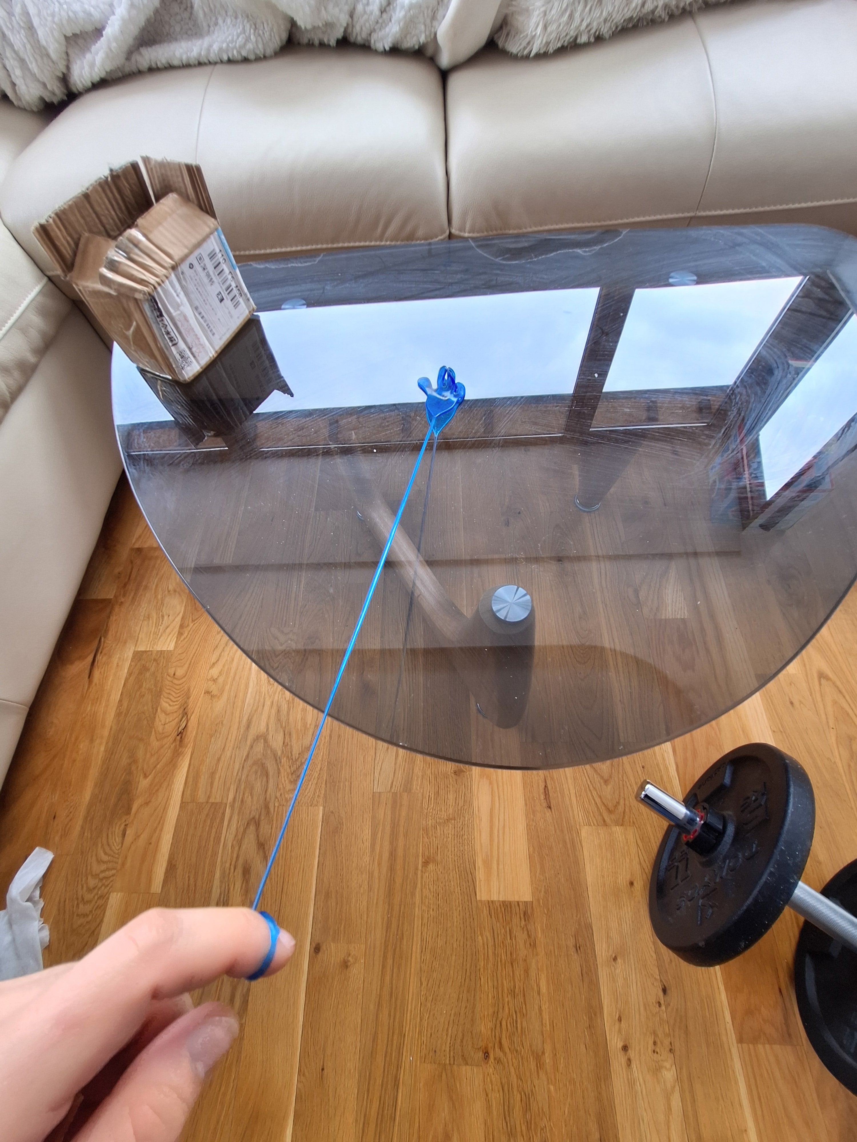 Забавни лепящи се ръчички